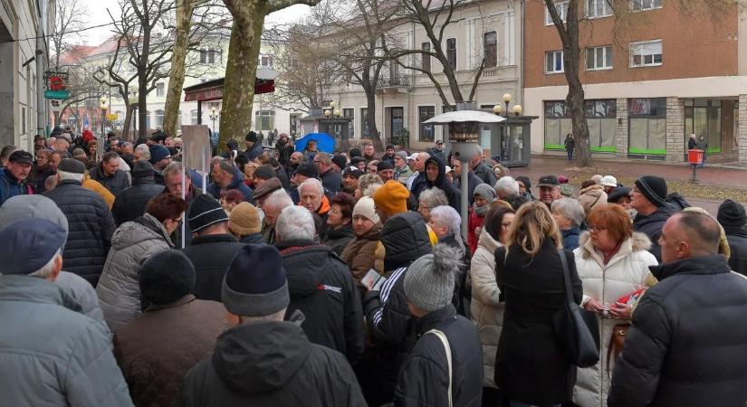 A Fidesz mind a 106 választókerületben összegyűjtötte az aláírásokat