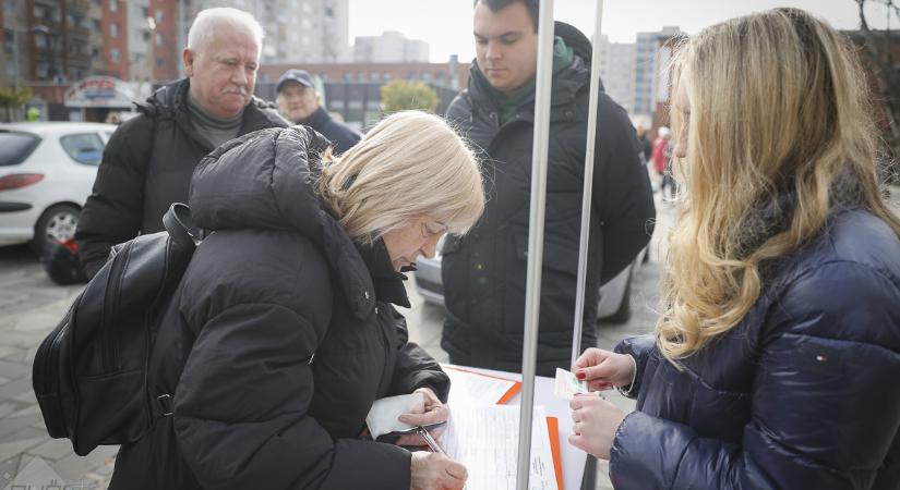 Dr. Fekete Dávid és Szeles Szabolcs bejelentette: Sikeres aláírásgyűjtés a Fidesznél. A többi párt még gyűjtöget