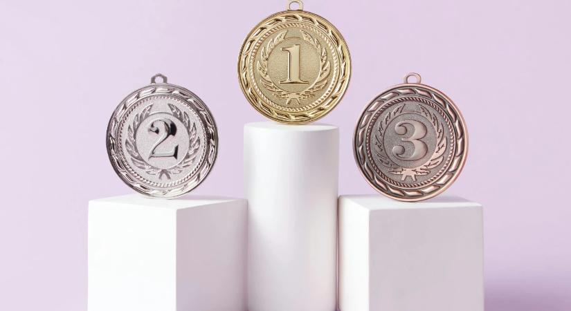 Így változott a téli olimpia érme, aminek ma már csak elenyésző része valódi arany