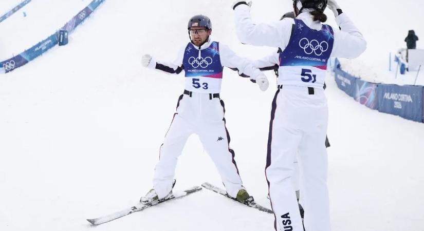 Kínai blama után az amerikaiaké az ugrás csapatversenyének aranya