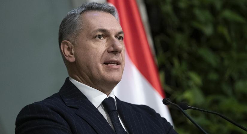 Lázár János: Épülhet megint kolbászra a jövő