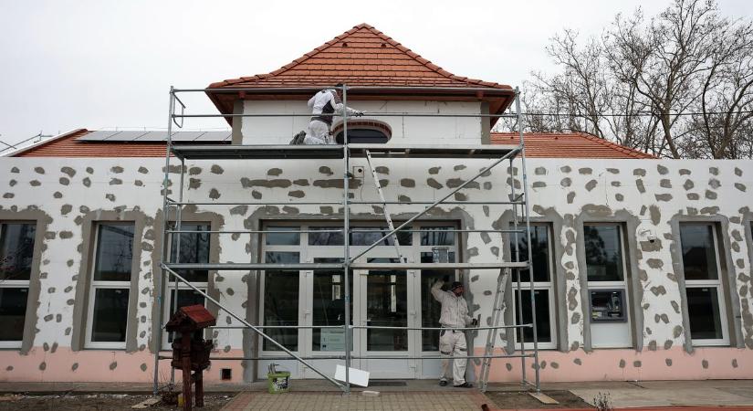 Jelentősen csökkenhet az önkormányzati intézmények rezsiszámlája Kelebián