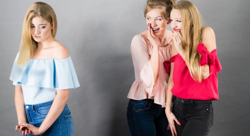 Ez a nadrág a te szekrényedben is ott lapulhat, pedig a fiatalok szerint már rém kellemetlen hordani