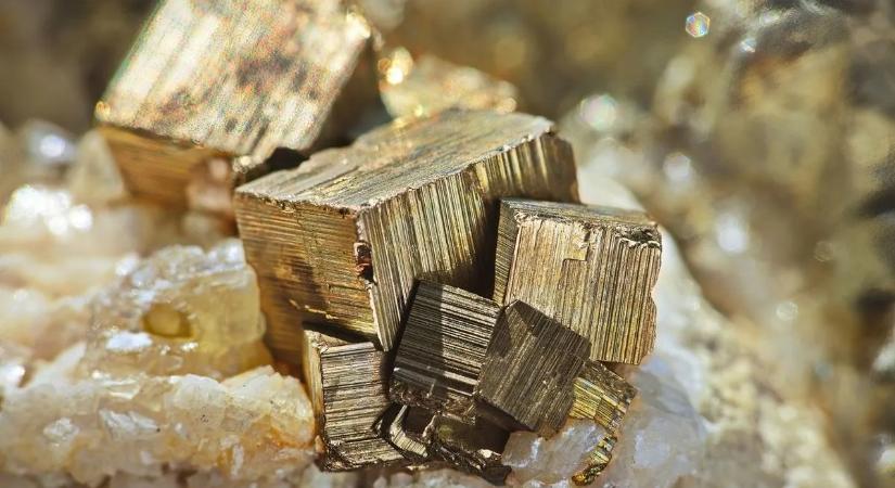A bolondok aranya az év ásványa itthon – nagyot villanthat az energiatárolásban