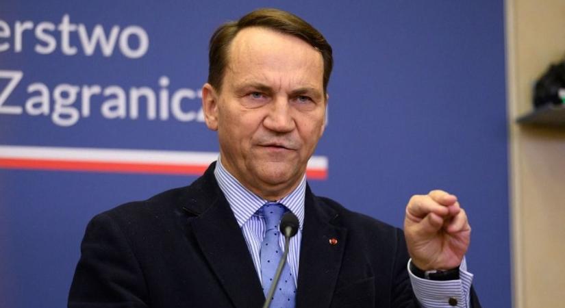 Elszabadult a lengyel külügyminiszter Orbán Viktor döntése után: rögvest elküldené Magyarország pénzét Ukrajnába