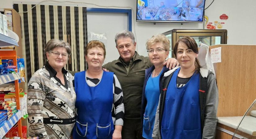 “Ostoba vagy pofátlan?” – A “bukott fideszes” Tasó törvénytelenül gyűjthetett ajánlásokat