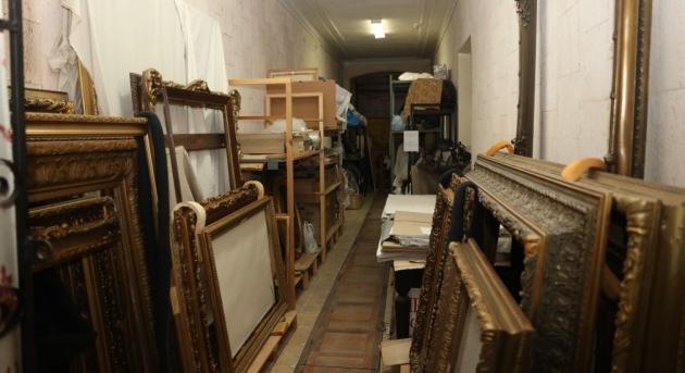 Ukrajna megkapta az Interpol adatbázisaihoz szükséges „kulcsot”, hogy megkeresse az oroszok által ellopott múzeumi kincseket