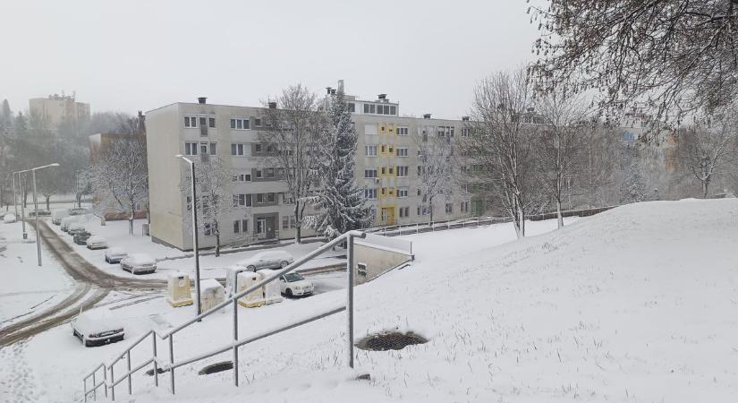 Milyen lesz az időjárás vasárnap? Jön az ónos eső?