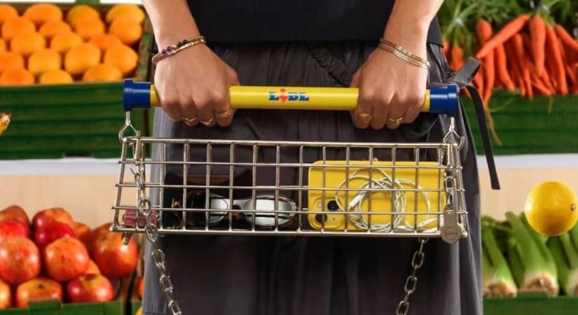 Formabontó bevásárlókocsival tört be idén a divatiparba a Lidl