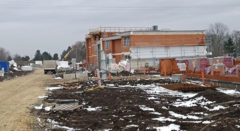 Csorna legnagyobb ingatlanfejlesztése, száz lakást építenek a Gestetner utcában