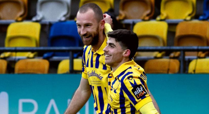 DAC: Rekordot döntött a Fraditól igazolt légiós, 13 perc alatt szerzett mesterhármast