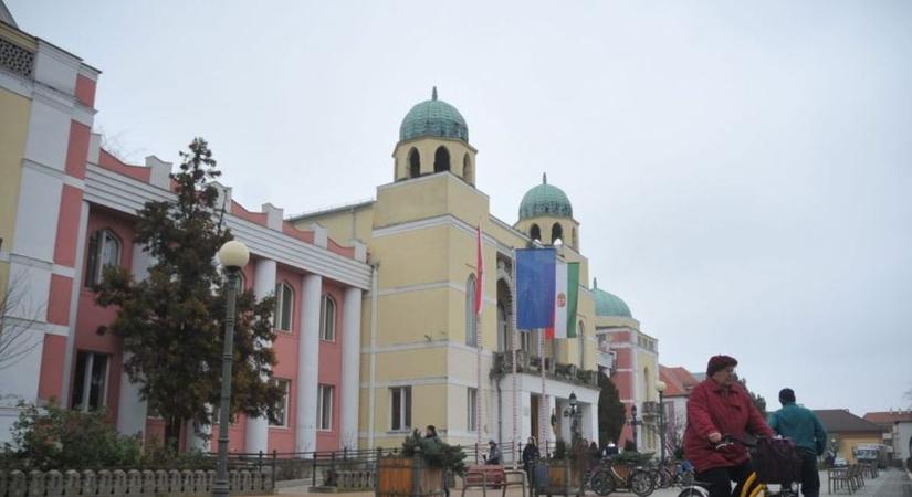 Felpörögnek a munkálatok a belvárosban: megújul a Széchenyi tér