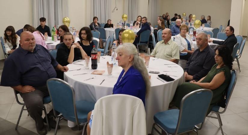 Kiderült, mire költi a polgármester a cafeteria-keretét