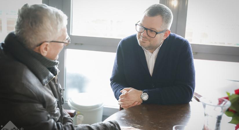 Dr. Fekete Dávid leadta az összegyűjtött ajánlásokat