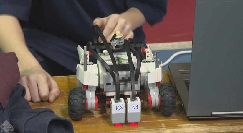 Regionális LEGO robotverseny Győrben