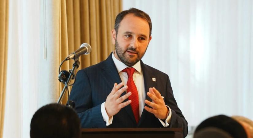 Kettős lojalitással vádolják Belgium egyetlen zsidó parlamenti képviselőjét