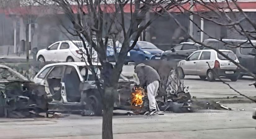 A sarokcsiszoló alatt felsírtak a visszatekert kilométerek (videó)