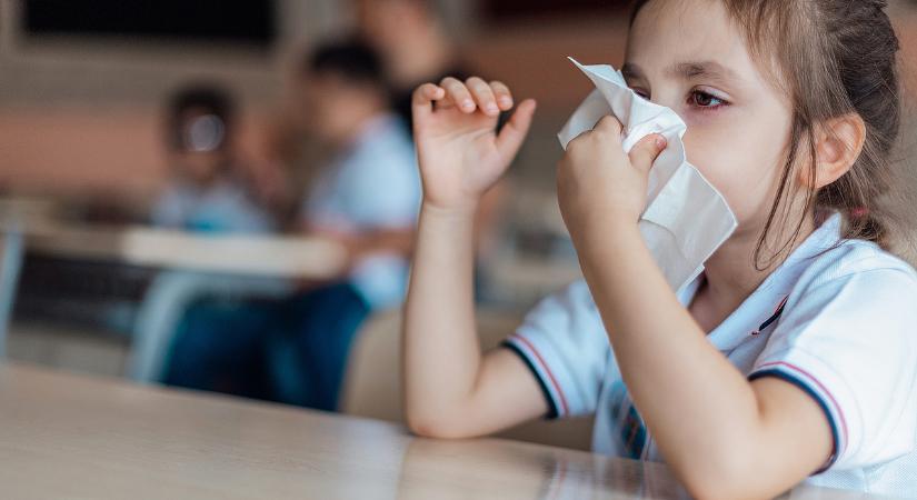 Bár távozóban az influenza, egy súlyos baktérium sokakat kórházba juttat