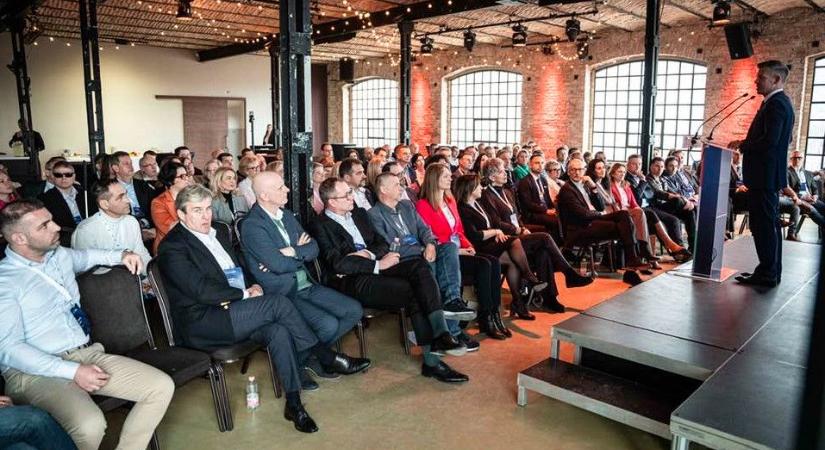 Magyar Pétert felkérték, hogy vezesse a Tisza-kormányt