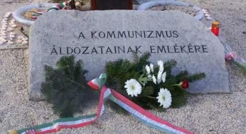 A kommunizmus áldozataira emlékeznek a városban