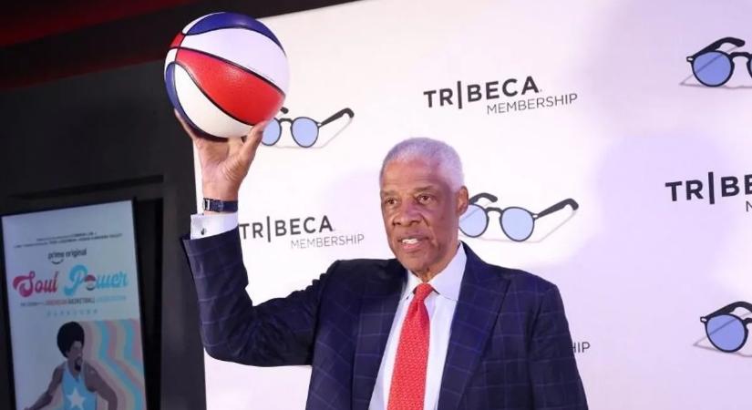 Michael Jordan is őt utánozta: 76 éves a kosárlabda első repülő embere