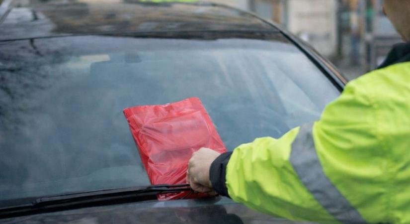 Mikuláscsomagból jobbhorog: parkolási vita fajult tettlegességig