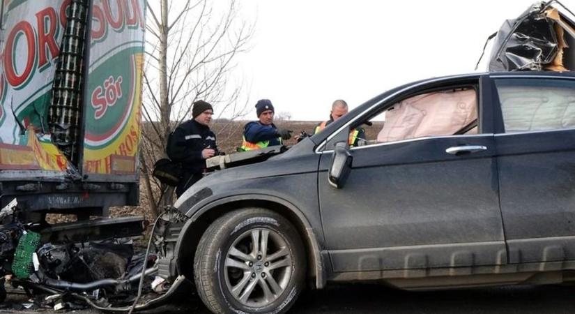 Fekete nap a borsodi utakon: három halálos áldozat – helyszíni fotókkal, videóval