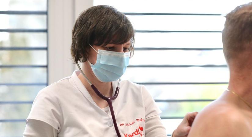 Több ezer beteg, de már lefelé tart a görbe Fejérben