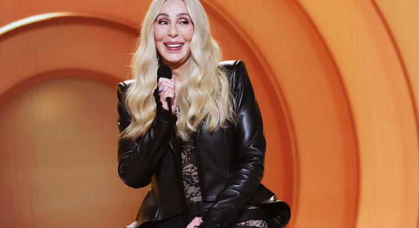 A konyhai szerények, amit a legtöbben elrejtenek – Cher nappalijában zseniális húzás lett belőle