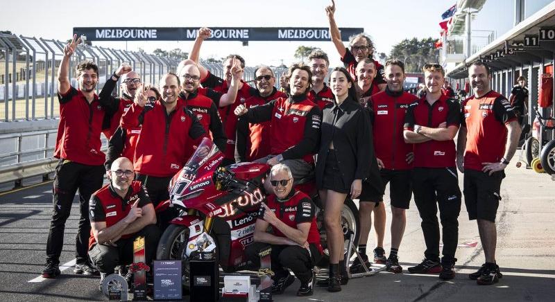 WSBK: Bulega fölényes triplával kezdett be Phillip Islanden