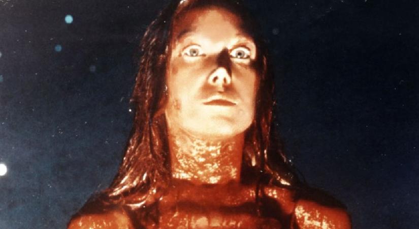 Megvan, melyik hónapban érkezik Stephen King boszorkánylánya a Prime Videóra