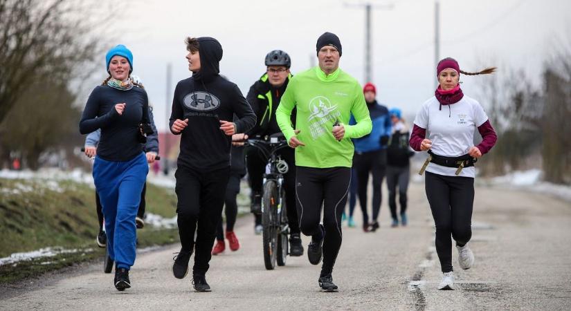 Ki nem találná, miért iszkoltak Szirmabesenyőben! Pedig sokan tudják (fotók)