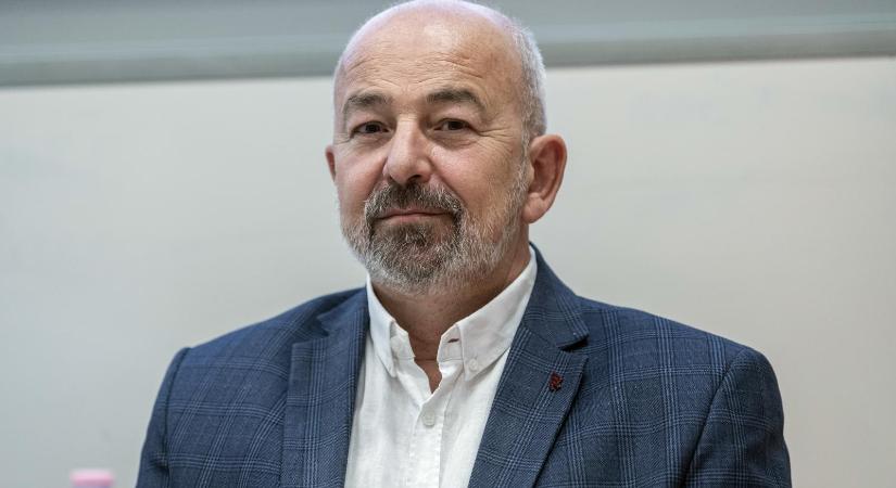 Szigeteléssel a szent rezsicsökkentésért: „A kevesebb gázfogyasztást nem úgy kell érteni, hogy 15 fokban üljünk otthon”