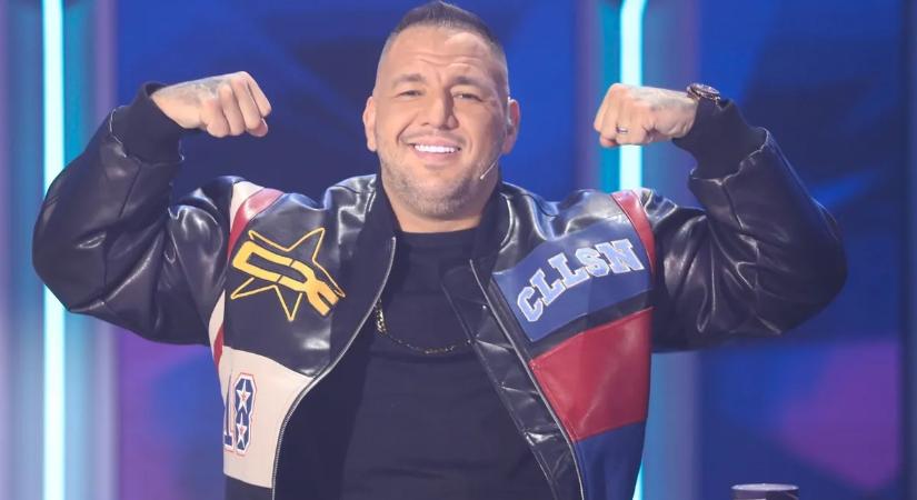 Curtis T.Danny maszkja mögé bújt – közös projekt vagy provokáció?