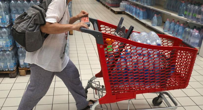 Nagy gond adódott az egyik népszerű termékkel, mindet eltűntetik a boltok polcairól!