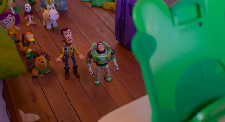 A már kopaszodó Woody veszi fel a harcot a táblagépek ellen a Toy Story 5 új előzetesében
