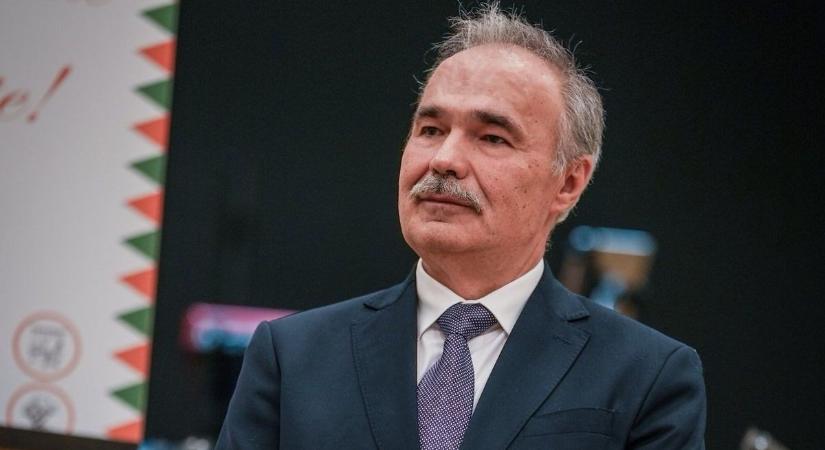 Maci kávéval kezdi a napot Nagy István agrárminiszter  videó