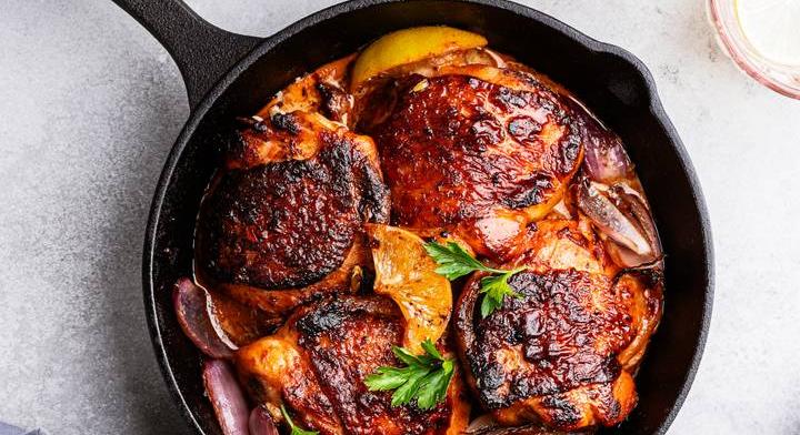 Egytepsis narancsos-mézes csirkecomb: a sütő végzi a munkát