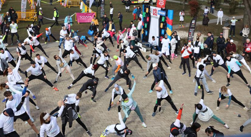 Nyári Dia is részt vett: Ki nem találod milyen színekben pompázott az egykori sörgyári pincerendszer - Galéria