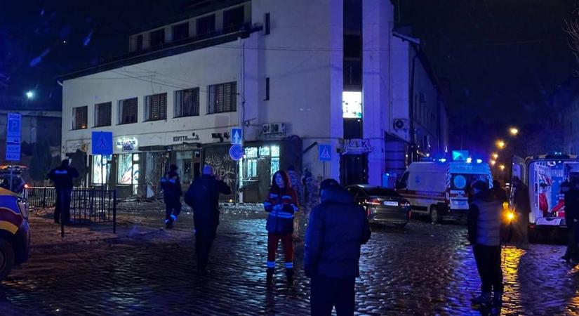 Terrortámadás Lvivben – 15 sérült, egy rendőrnő meghalt