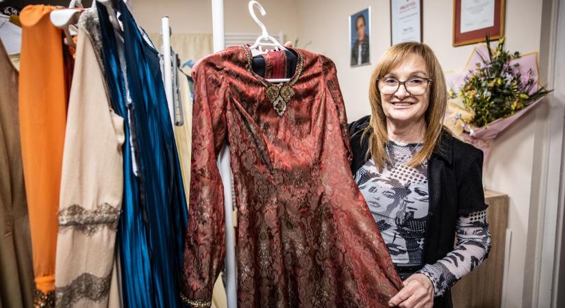 Van, hogy a jelmezt 10 másodperc alatt kell lecserélnie – Negyven éve öltöztető Mező Éva