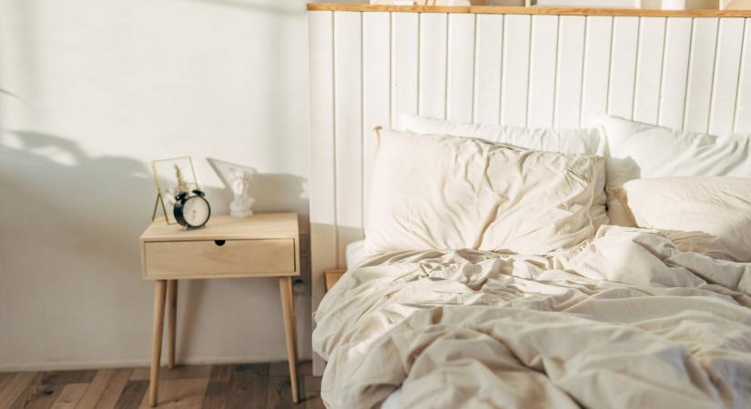 Sokan nem tudják: ez a párnán reggelente megjelenő jel a rák első tünete lehet