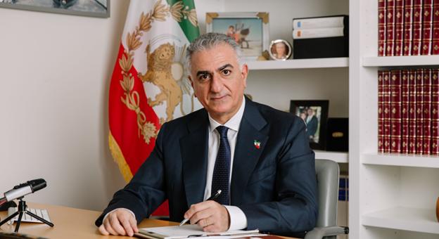 Reza Pahlavi visszatérése a színtérre: a száműzött trónörökös és az iráni remény dilemmája