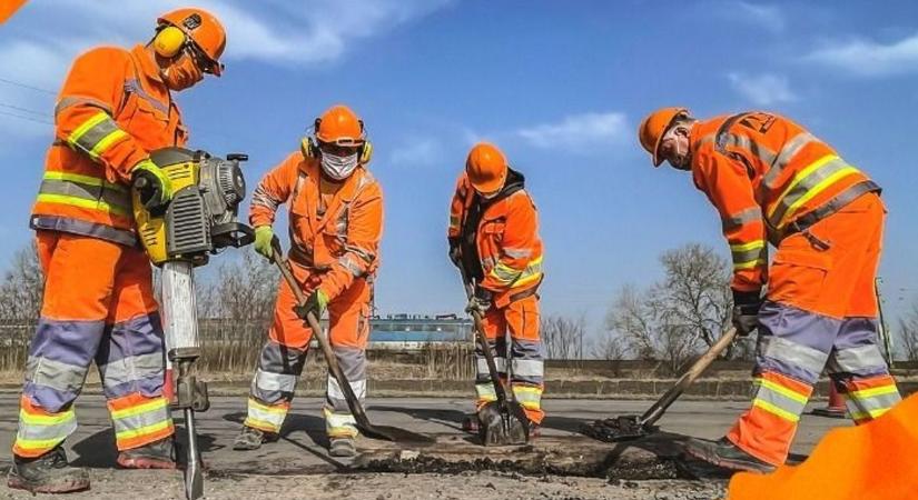 Ezért magasabb a frissen javított kátyú – sokan hibának hiszik, de nem az