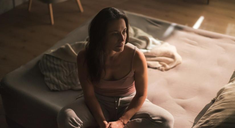 „Rájött a kapuzárási pánik és minden spórolt pénzünket elköltötte.” – Miért válnak el olyan sokan a késő 30-as, korai 40-es éveikben?