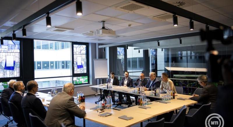 Hazánk blokkolja a hadikölcsön kifizetését Ukrajnának