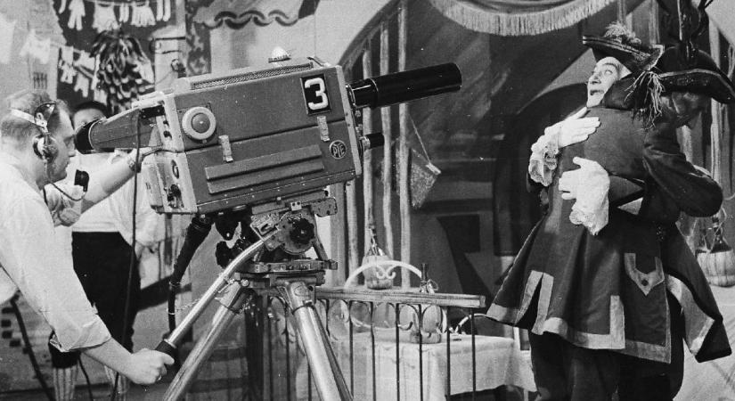 A magyar tévéjáték a színház és a televízió izgalmas hibridje volt