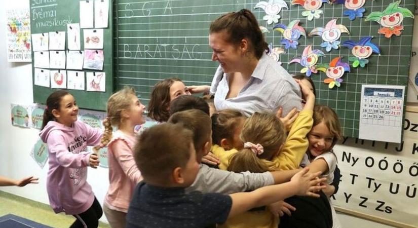 A téti járásban dolgozik a legtöbb idős pedagógus