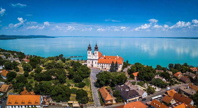 Világszenzáció a Balatonnál, az egész ország erre készül, végre megvan a pontos dátum, amikor megindulnak a tömegek