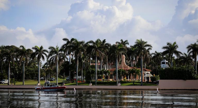 Agyonlőttek egy férfit, miután megpróbált behatolni Donald Trump floridai rezidenciájára